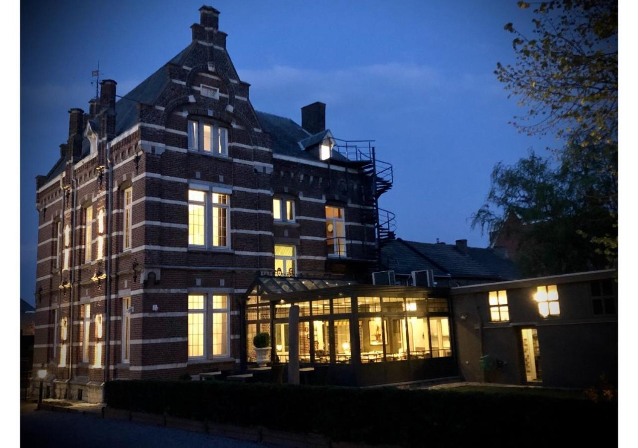 Boutique Hotel Huys Van Steyns Tongern Exterior foto